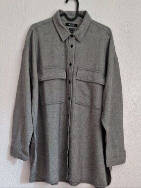Madewell OVERSIZED grey button down, Size Medium, NWT